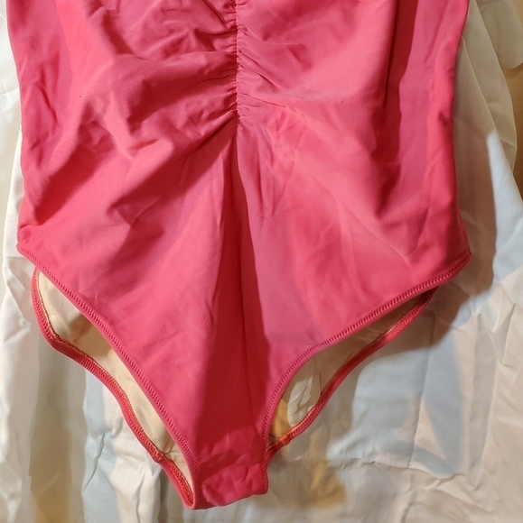0054. EUC ~ Speigal ~ Full Coverage ~ Swimsuit ~ Sweetheart Neckline ~ Ruched - Picture 3 of 10